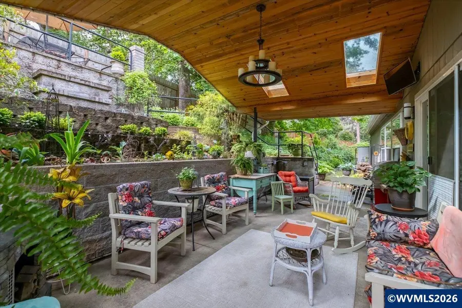 192  Holloway Heights, Brownsville, OR 97327 - #2