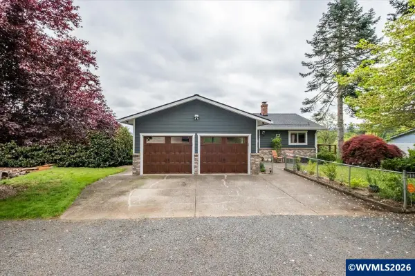 1375  Fern Ln, Sweet Home, OR 97386