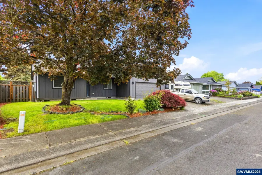 2970  41st Av SE, Albany, OR 97322 - #3