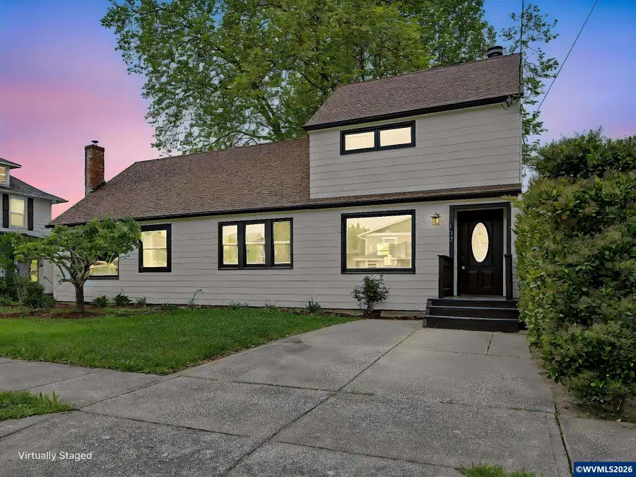 135 S Sheridan St, Mount Angel, OR 97362 - #2