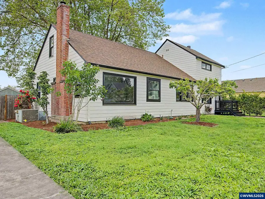 135 S Sheridan St, Mount Angel, OR 97362 - #3