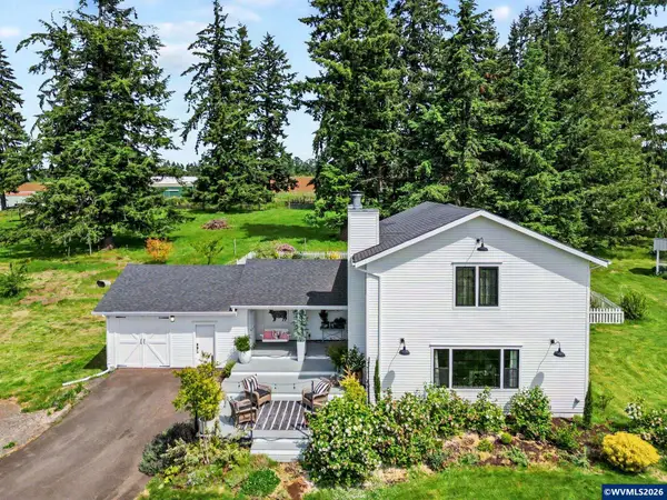 16058  Stormy Dr, Silverton, OR 97381