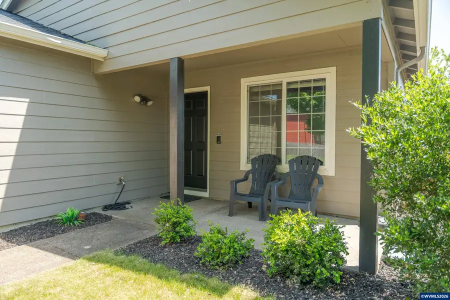 819  Monmouth Av S, Monmouth, OR 97361 - #3