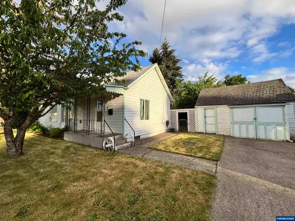 1060  Hickory St NE, Salem, OR 97301