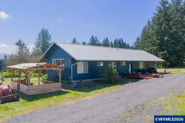 28600  Jones Dr, Sweet Home, OR 97386