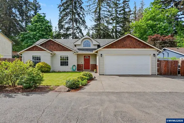 632 W Maple St, Stayton, OR 97383