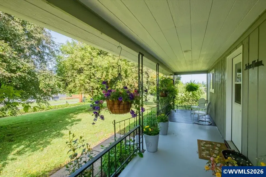 208 NW Lewisburg Av, Corvallis, OR 97330 - #3