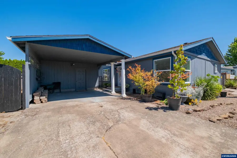 545 W Airway Rd, Lebanon, OR 97355 - #3