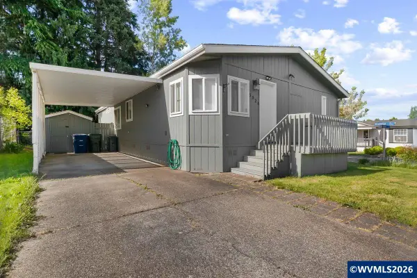 5024 N Briarwood Cir, Keizer, OR 97303