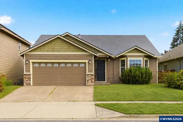 4933  Periwinkle Dr NE, Salem, OR 97301