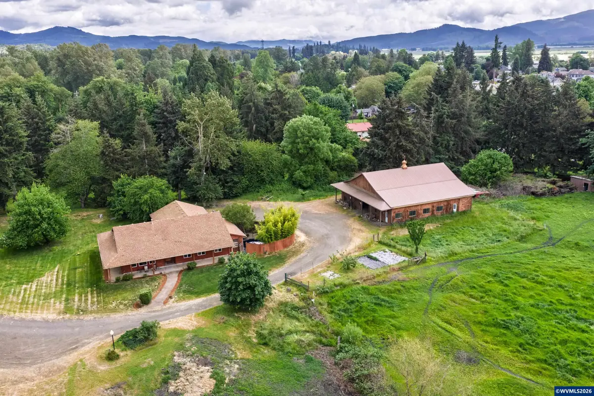 130  Washburn St, Brownsville, OR 97327 - #1