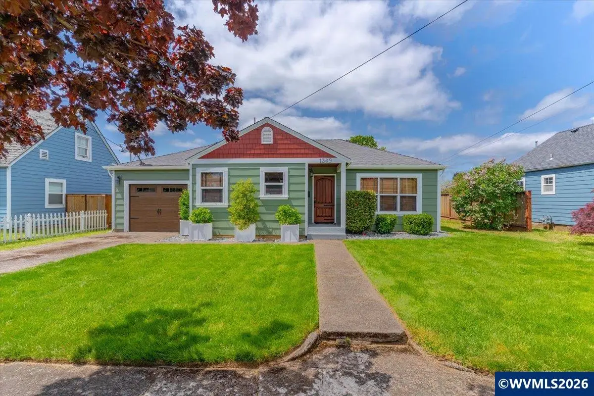 1309 SE Howe St, Dallas, OR 97338 - #1