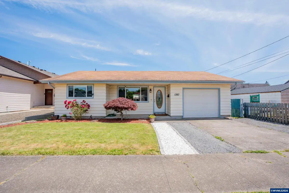 1387 S 2nd St, Lebanon, OR 97355 - #1