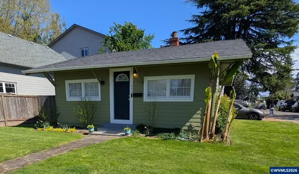 370  24th St NE, Salem, OR 97301