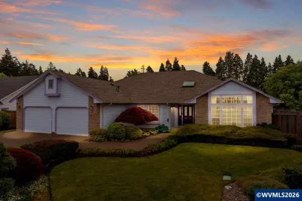 950  Ridgepoint Dr NE, Keizer, OR 97303