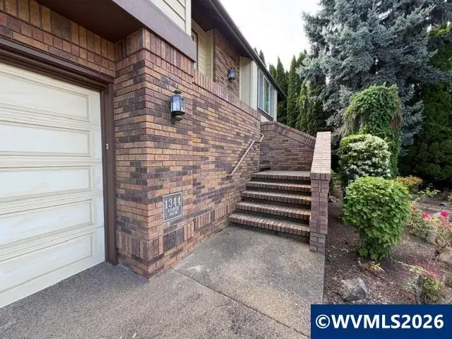 1344  Regency Dr, Eugene, OR 97401 - #2