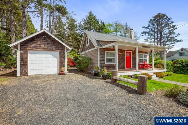 2704 SW Beach Av, Lincoln City, OR 97367