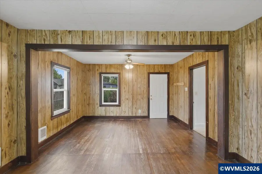 1135  6th St NW, Salem, OR 97304 - #3