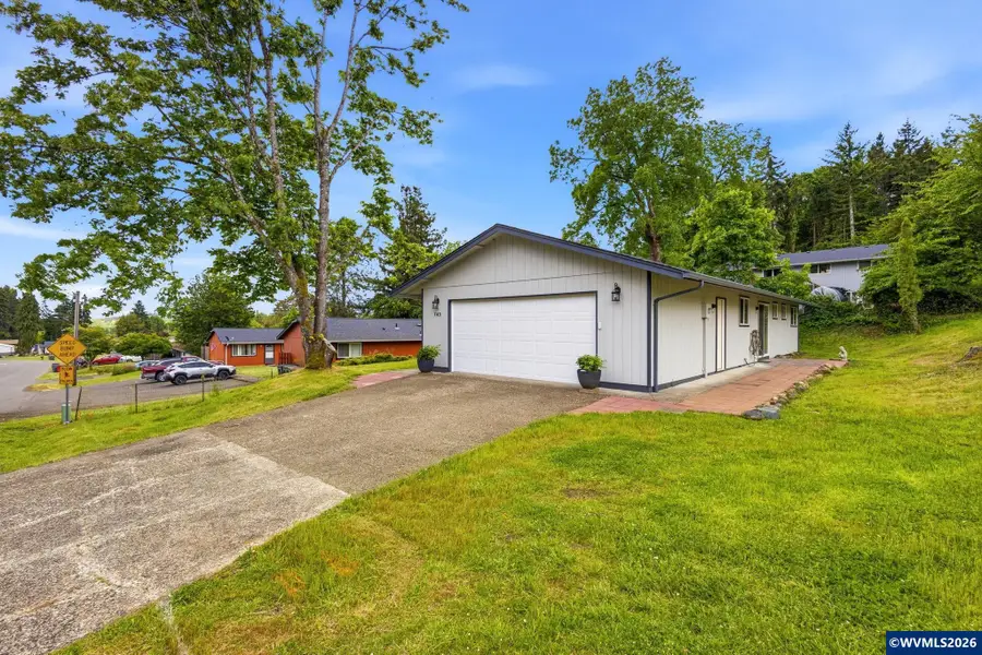 745 SW Barber Av, Willamina, OR 97396 - #3