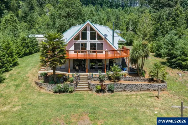 19864  Shangrila Ln, Alsea, OR 97324