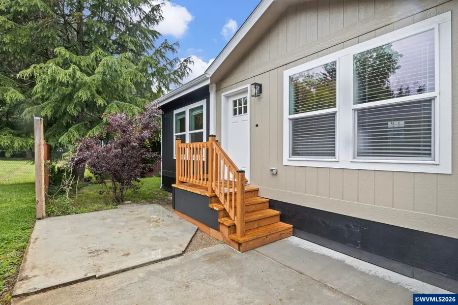 23077 SW Main St, Sherwood, OR 97140 - #2