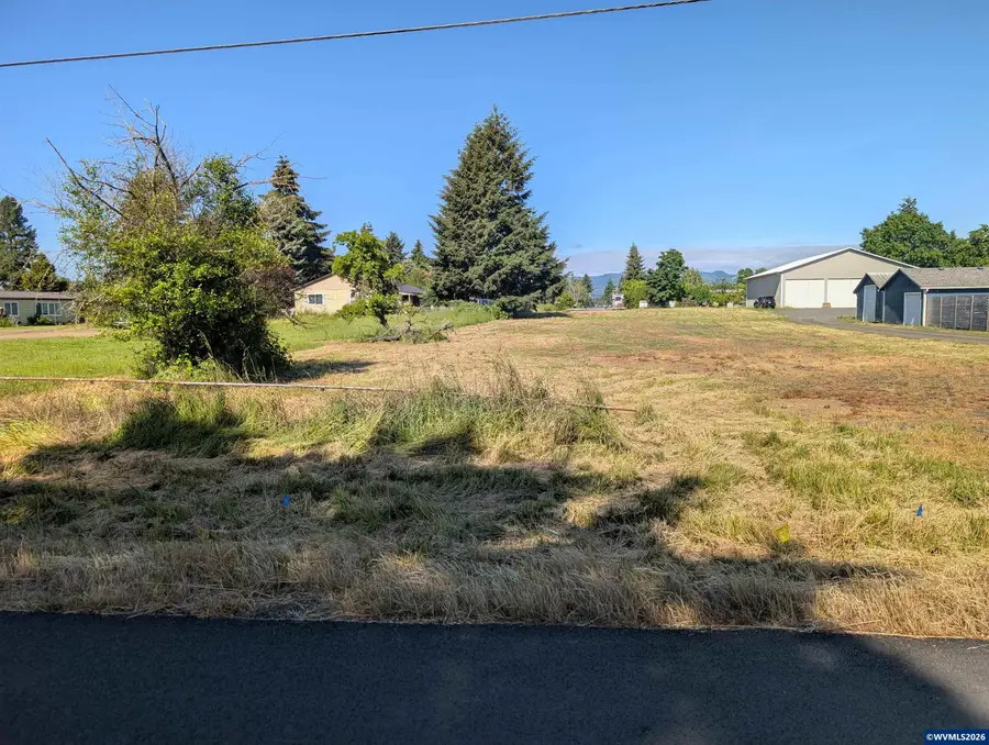 415 SE Hawthorne Av, Dallas, OR 97338 - #2
