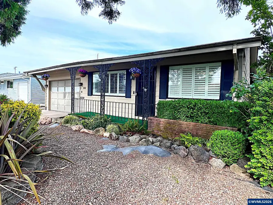 1552  Umpqua Rd, Woodburn, OR 97071 - #2