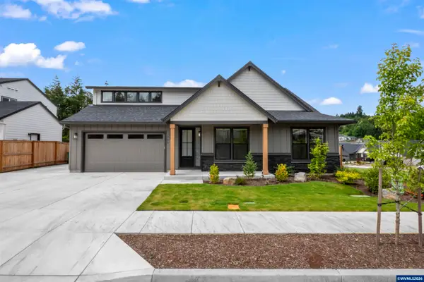 105  Wild Duck Run NE, Silverton, OR 97381