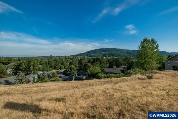 555  Coastal View Dr, Philomath, OR 97370