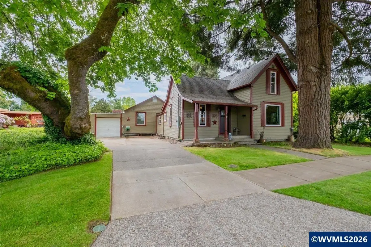 626 E Isabella St, Lebanon, OR 97355 - #1