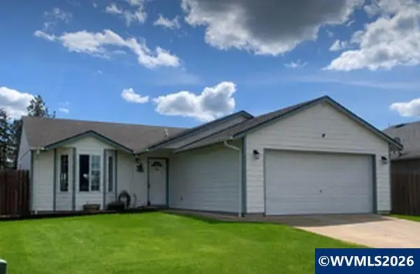 1048  Kees St, Lebanon, OR 97355