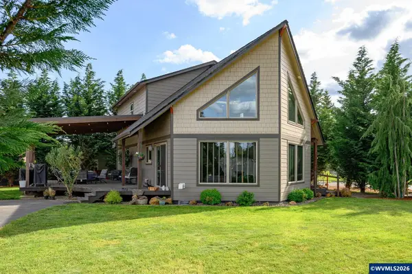 2576  Laurel Av NE, Salem, OR 97301