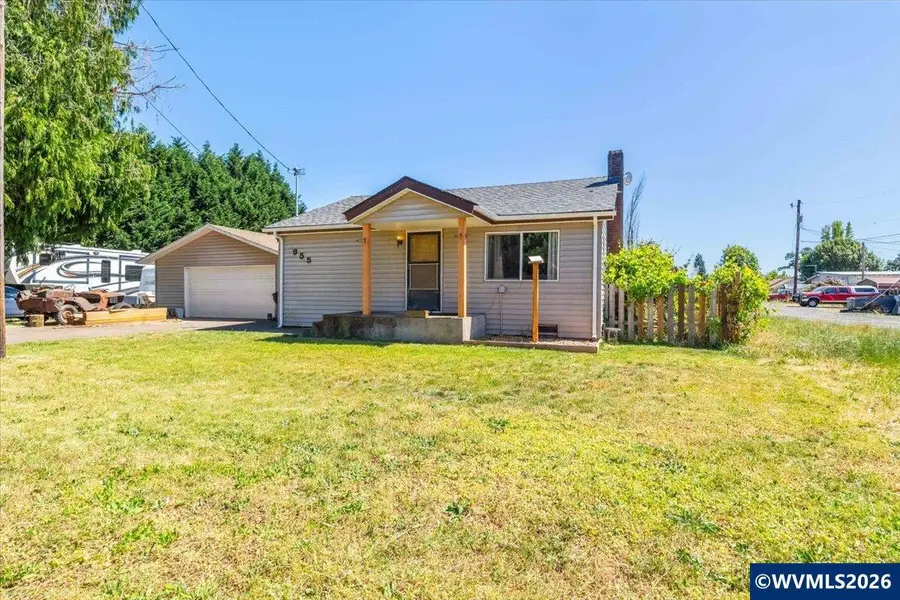955  F St, Lebanon, OR 97355 - #2