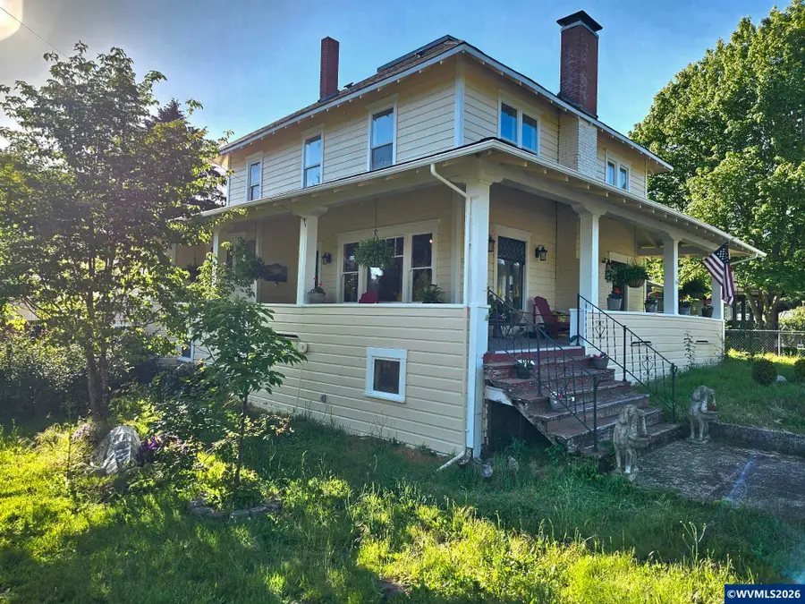 329 S 1st Av, Mill City, OR 97360 - #3