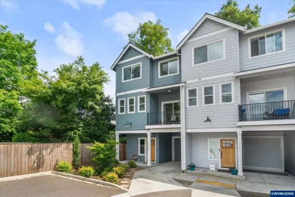12076 SE Harold St, Portland, OR 97266