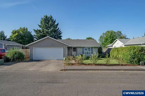 835  Sunflower Ln, Lebanon, OR 97355