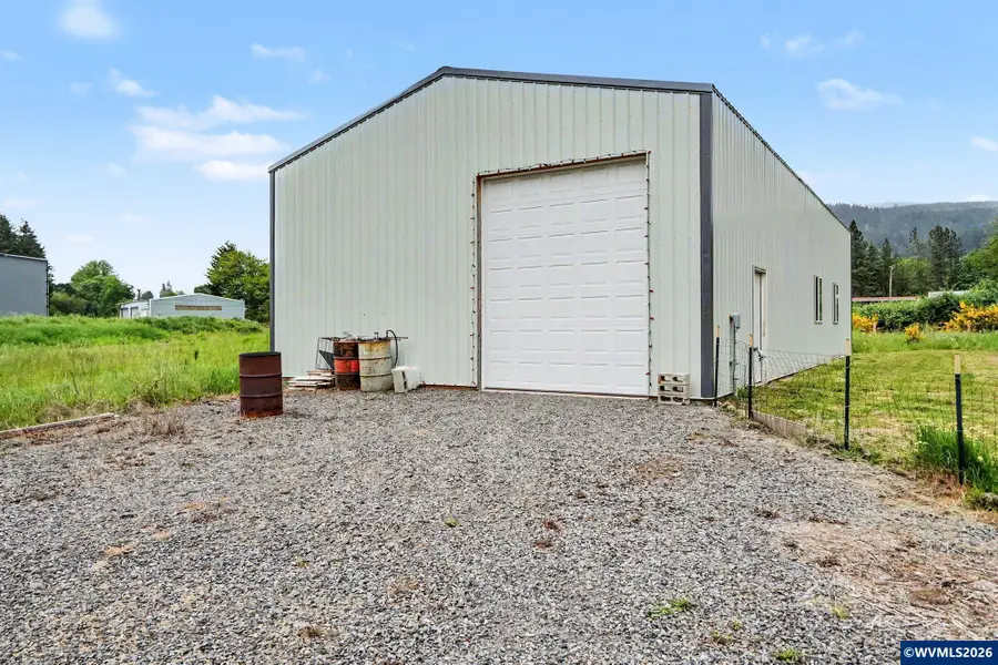178  19th St, Lyons, OR 97358 - #3