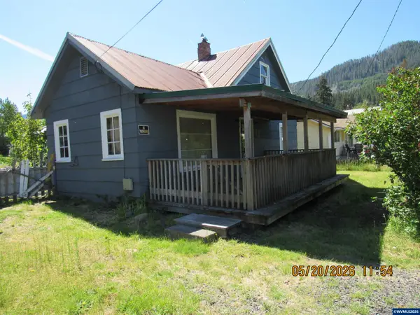 136  Main St, Idanha, OR 97350