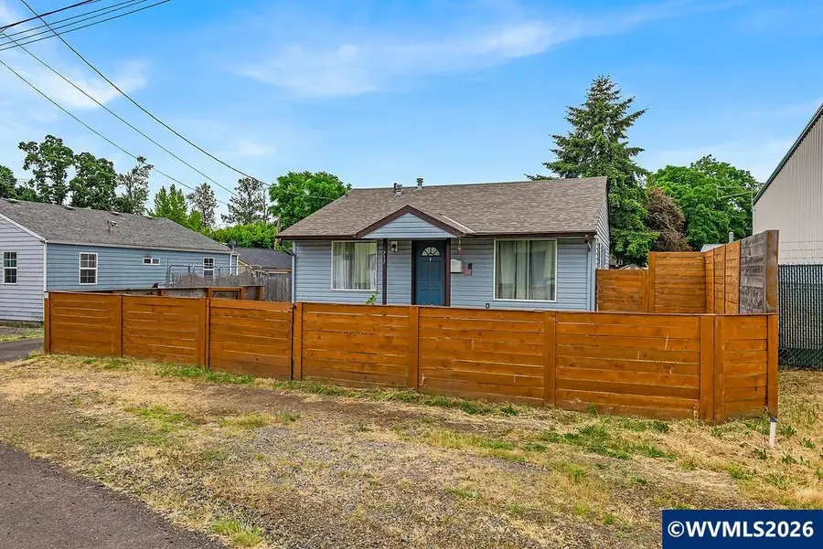 717  20th St SE, Salem, OR 97301 - #3