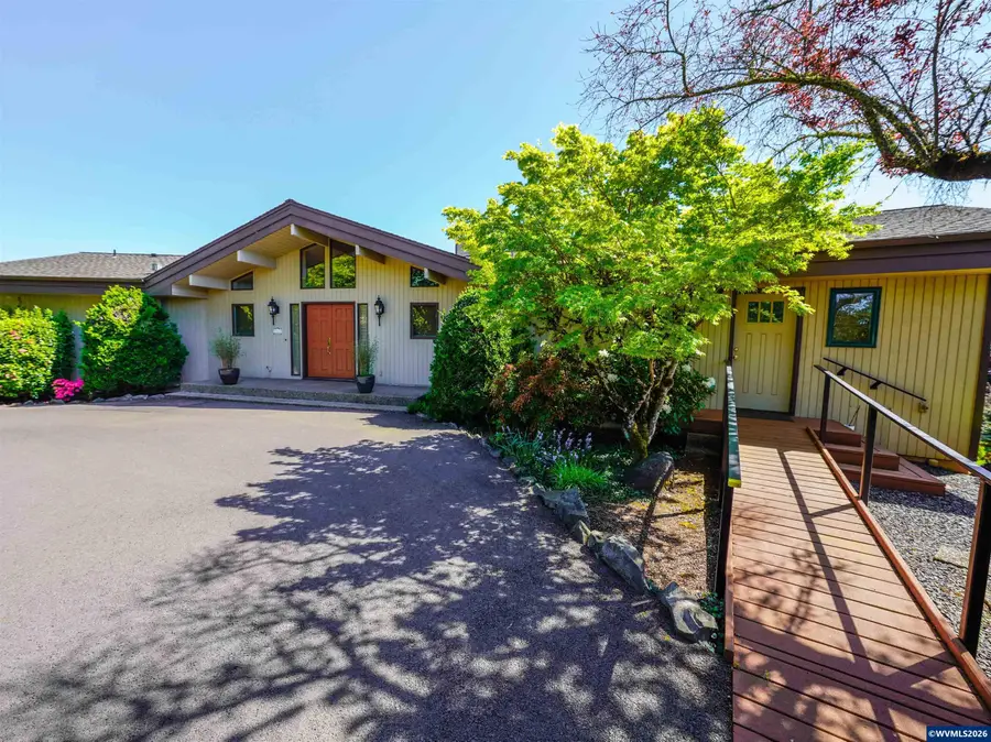 3864  West Nanitch Cir S, Salem, OR 97306 - #3