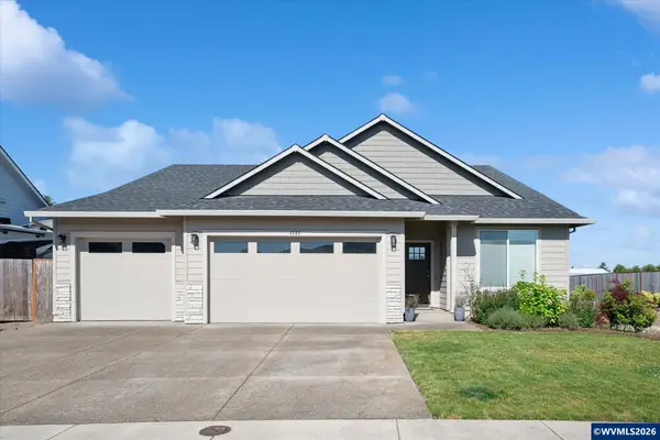 4722  Royal Dr NE, Albany, OR 97321