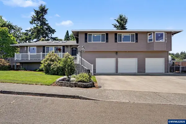 1423  35th Av NW, Salem, OR 97304
