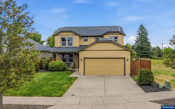 2641  Red Oak St NW, Albany, OR 97321