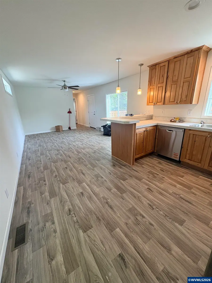 502 N 8th St, Philomath, OR 97370 - #2