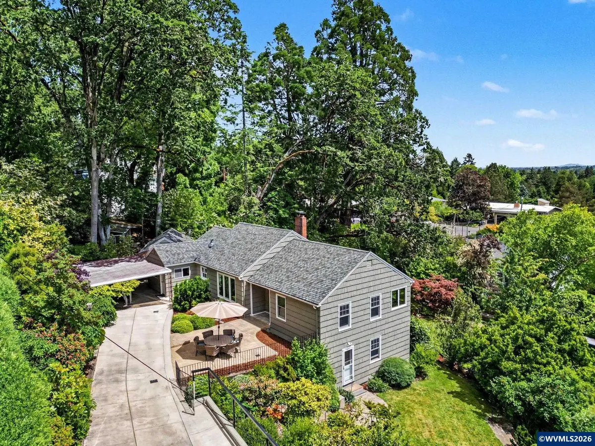 11 NW Edgewood Dr, Corvallis, OR 97330 - #1