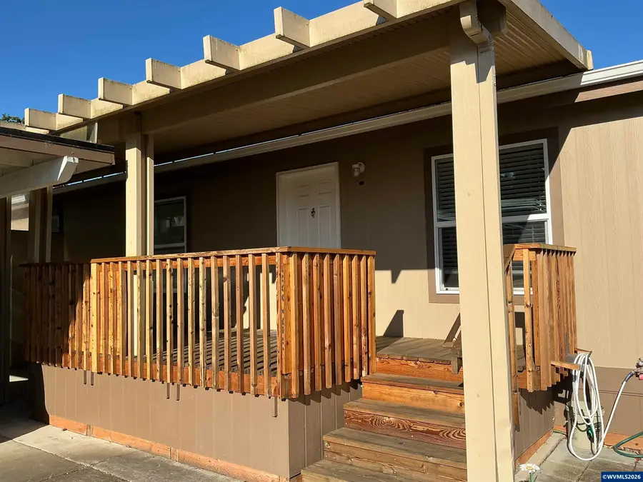 5642 NE Tumbleweed Cir, Brooks, OR 97305 - #3
