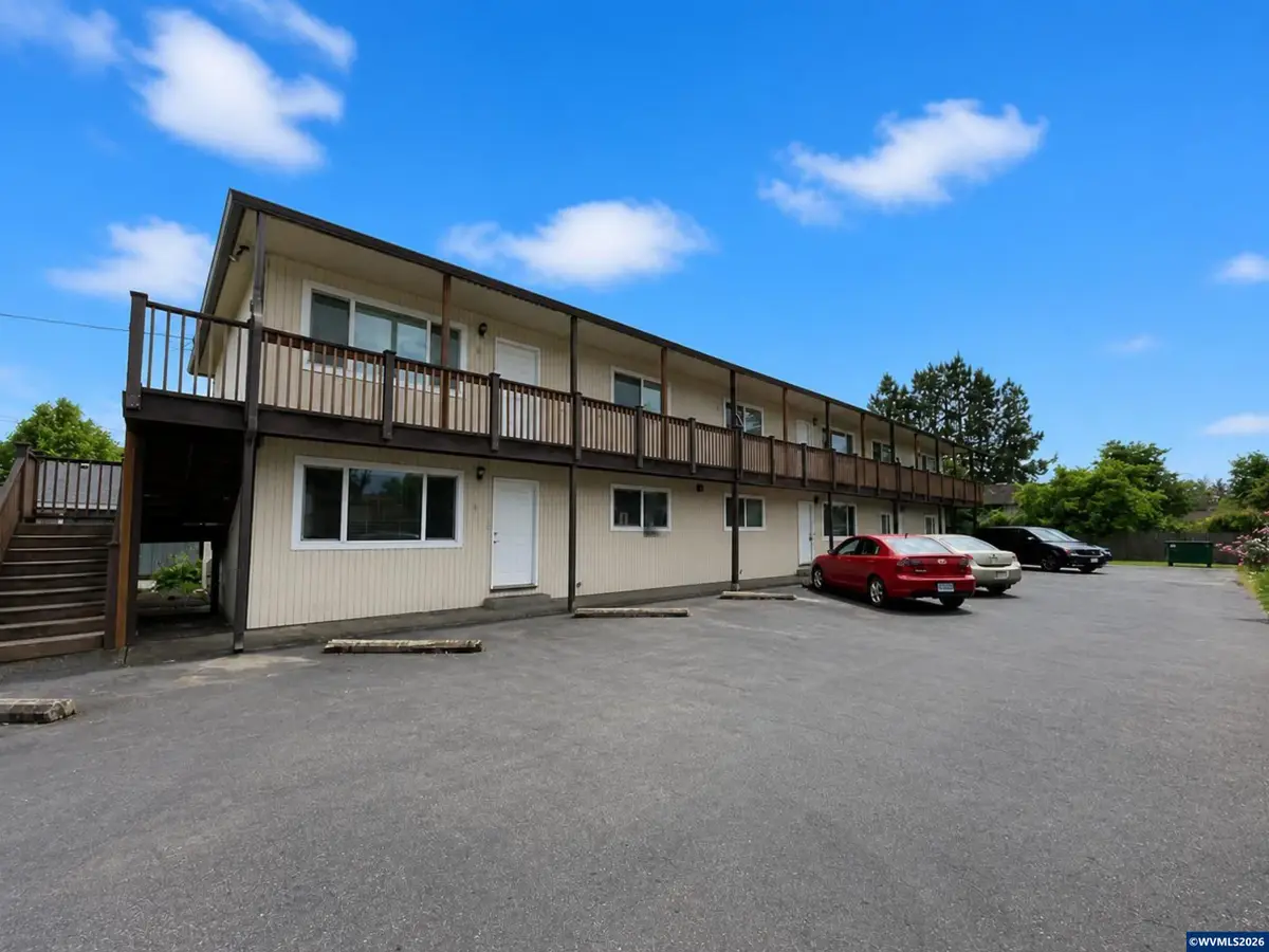 271 E Clay St, Monmouth, OR 97361 - #1
