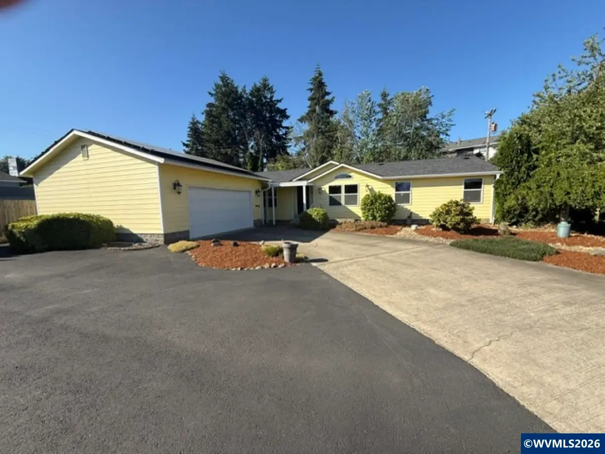 302 SE Needham St, Dallas, OR 97338 - #1