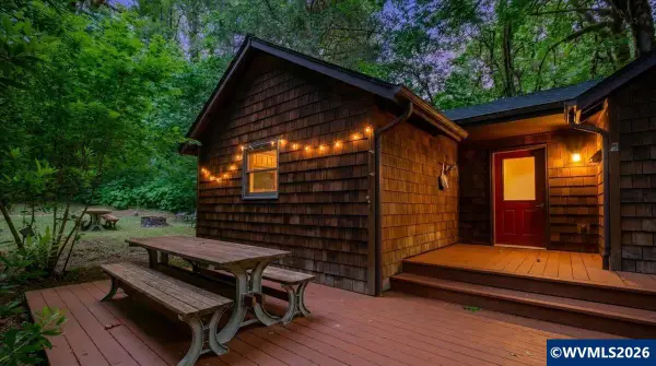 27059  Cecil Ln, Alsea, OR 97324