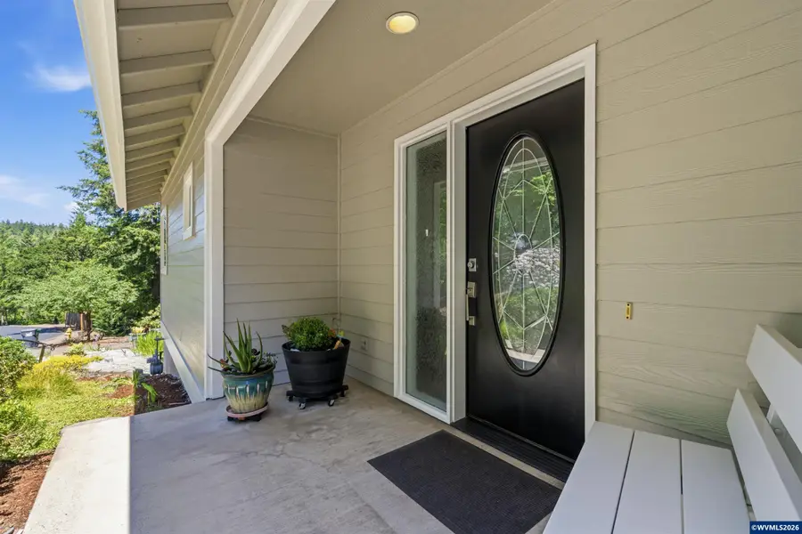 151  Rockridge Lp, Eugene, OR 97405 - #3